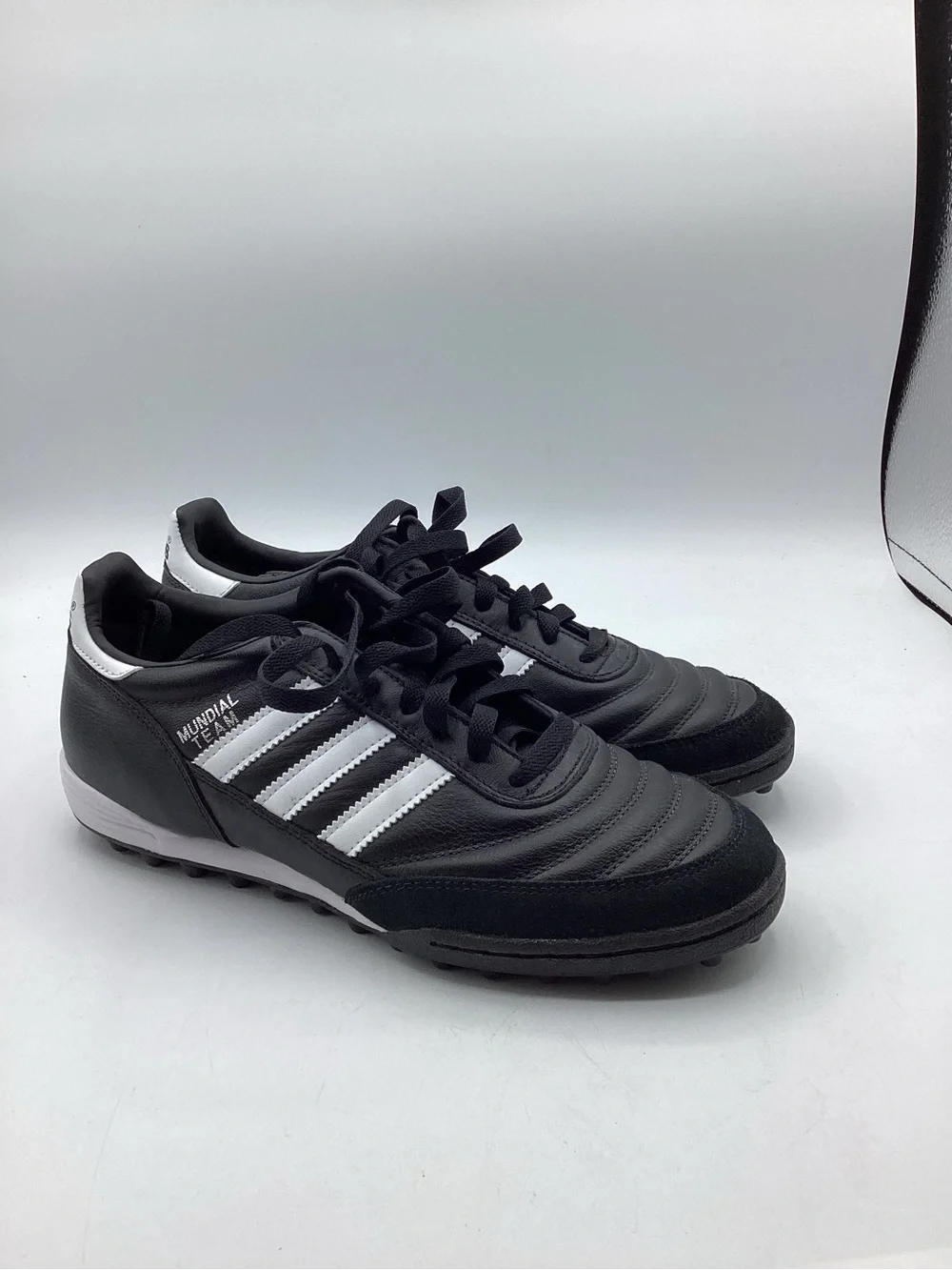 Adidas Mundial Team Turf Black/White Men's Soccer Shoes Size 9